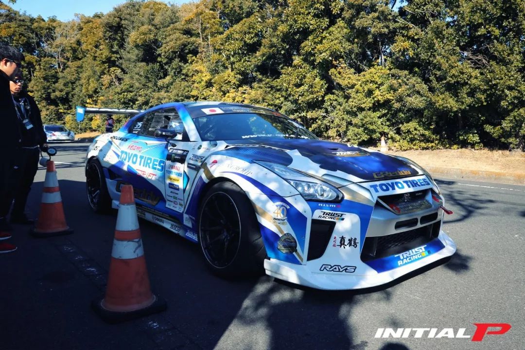 目前d1gp车手里少有的四缸仔参赛车之一toyotires180sx川畑真人