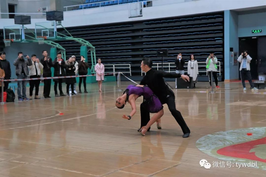 张爱马迪贾昊悦第五届清华心舞杯特邀表演