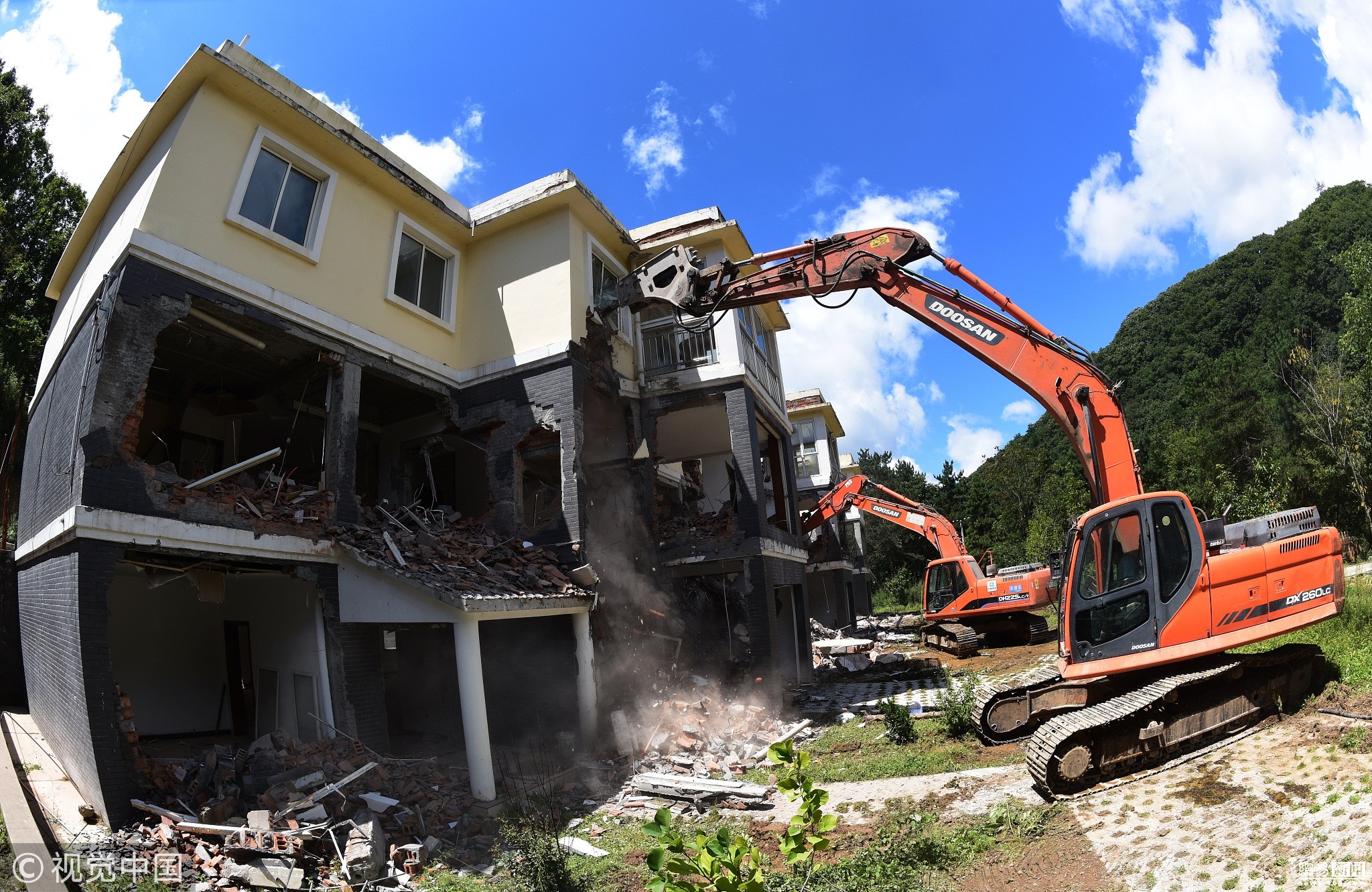 秦岭违建别墅现在怎样了违建别墅拆除现场图来了