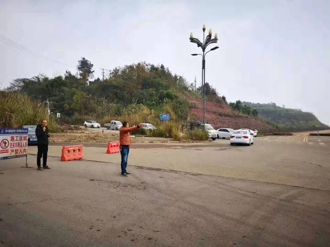 南充:城区往返搬罾道路即日起封闭施工,请看绕行路线