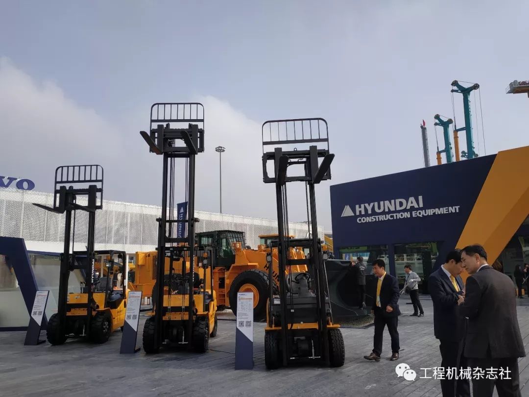 bauma CHINA 201半岛·BOB官方网站8 现代建设机械发布HX系列挖(图4)