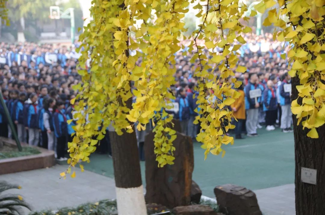 升旗仪式人生为一件大事而来侯鸿鉴先生诞辰146周年纪念活动