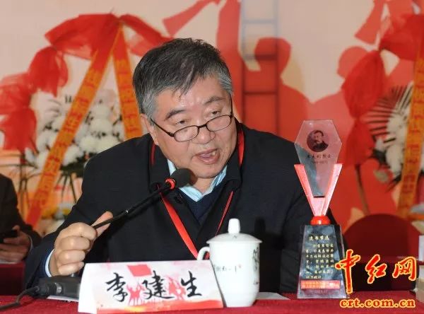 自左至右:李建生,毛坚平,彭洁,钱伊琳.