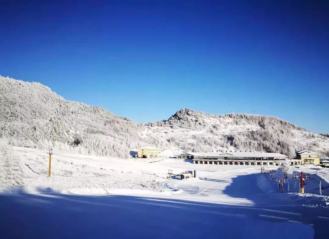 神农架国际滑雪场12月8日开启,跟着我们滑雪去哦