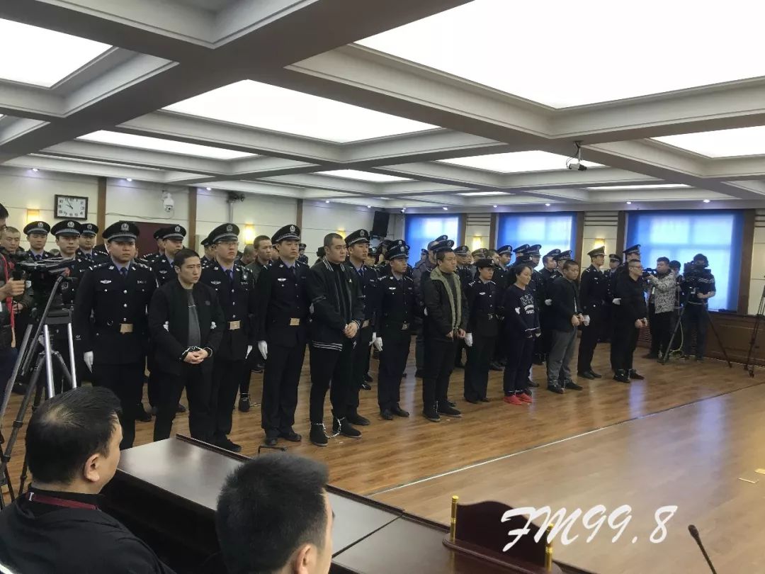 区法院宣判的被告人张爱玉等12人敲诈勒索,危险驾驶案张爱玉,姜明伟