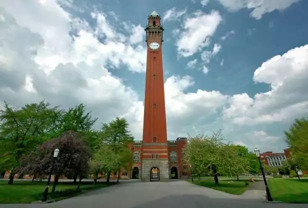 12 英国伯明翰大学的钟塔 建于1908年