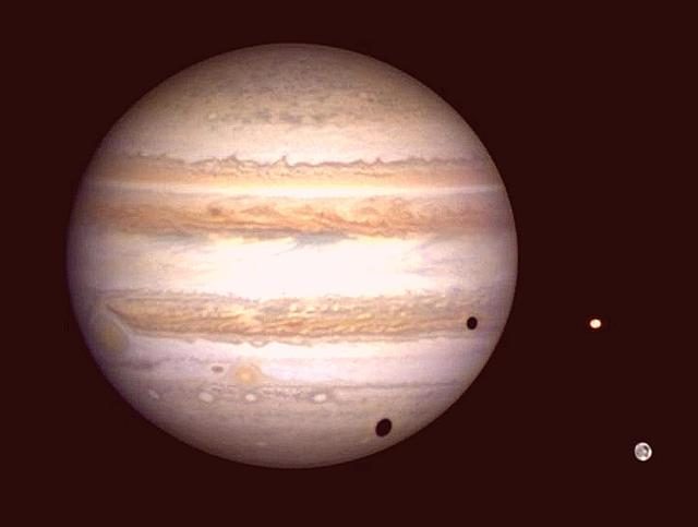 木星的质量有没有可能越来越大,直到变成恒星?