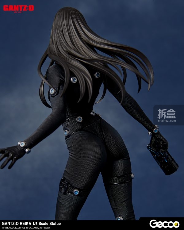 《杀戮都市:o(gantz:o)》中英勇大战外星人的女战士丽香(reika)实体化