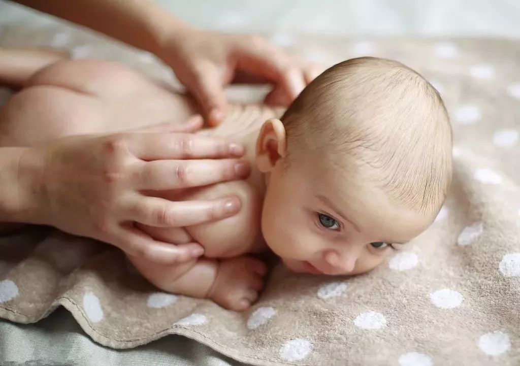 高烧肚子疼但不拉肚子怎么办