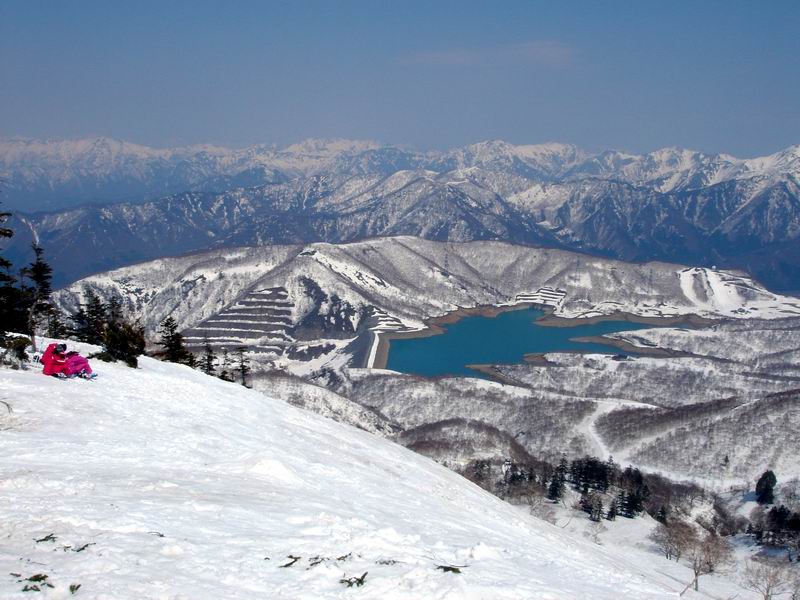 日本新潟神乐滑雪场11月24日开板开启新潟1819新雪季