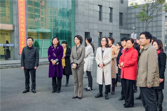 【江苏消息】11月27日,盐城市妇联主席盛艳带领市直,各县(市,区)妇联