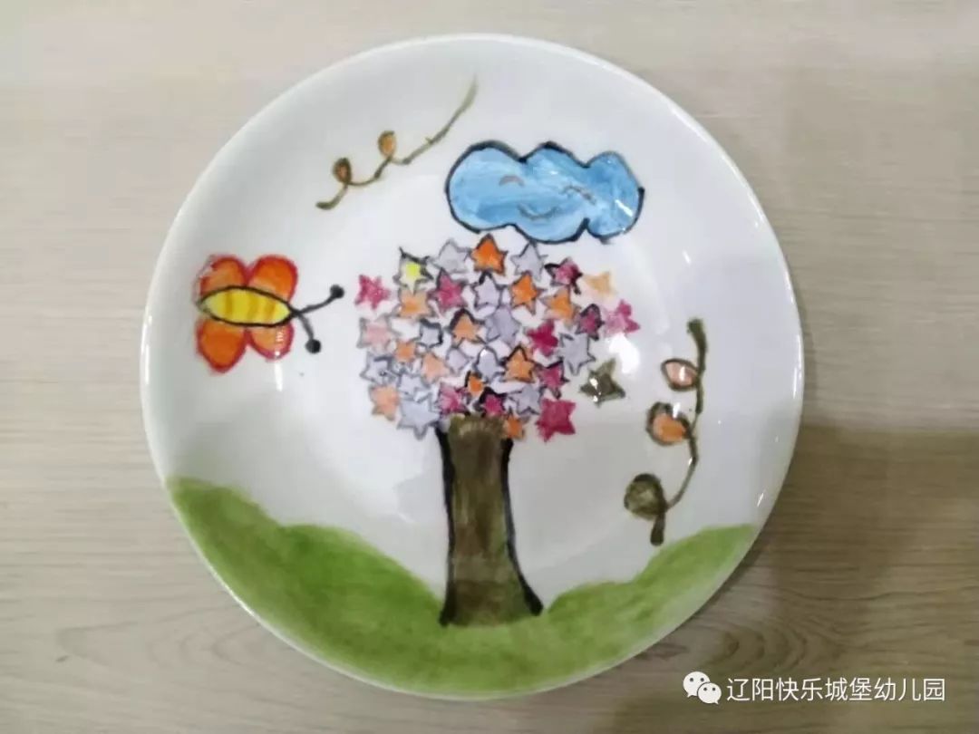 快乐城堡幼儿园陶艺作品展