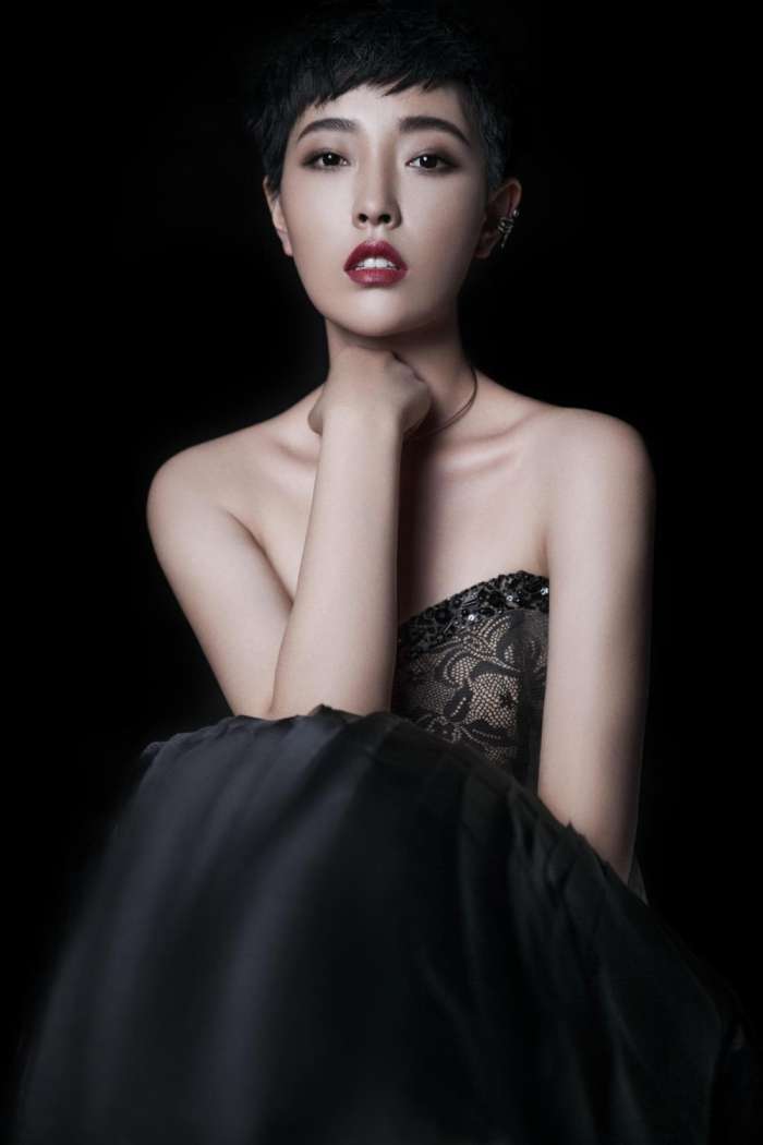 娱乐圈最具个性歌手之一,短发歌手魏语诺最受欢迎!