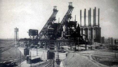 老照片百年鞍钢记录新中国钢铁工业奋斗历程