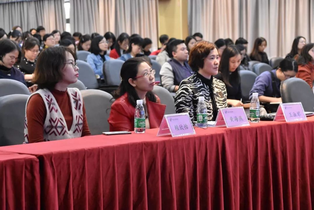 禅城区小学数学英语学科教育教学小微课题交流研讨会两个专场顺利举行