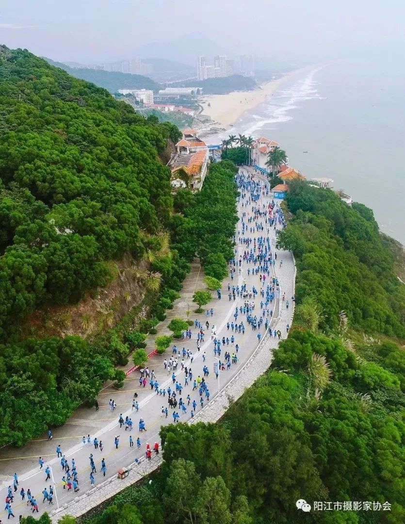 沿途经大角湾景区,螺洲海滨公园,南海Ⅰ号,十里银滩,海滨公园,海陵岛