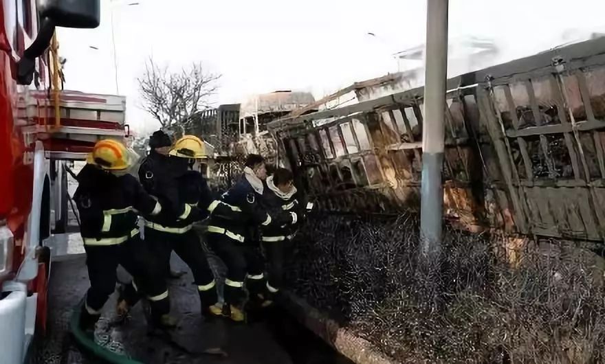 张家口爆燃事故直接原因氯乙烯气柜泄漏23死22伤换来多少教训