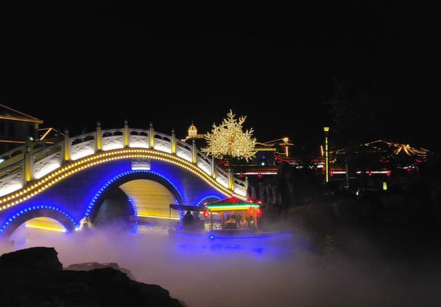 夜景醉人的恼包村