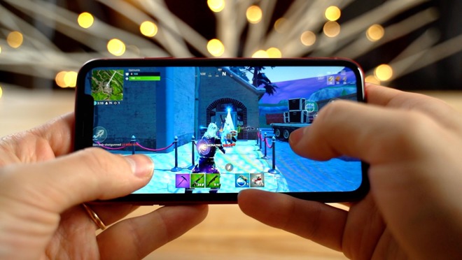 [视频]iPhone XR和Note 9上玩堡垒之夜，谁的游戏体验更好？