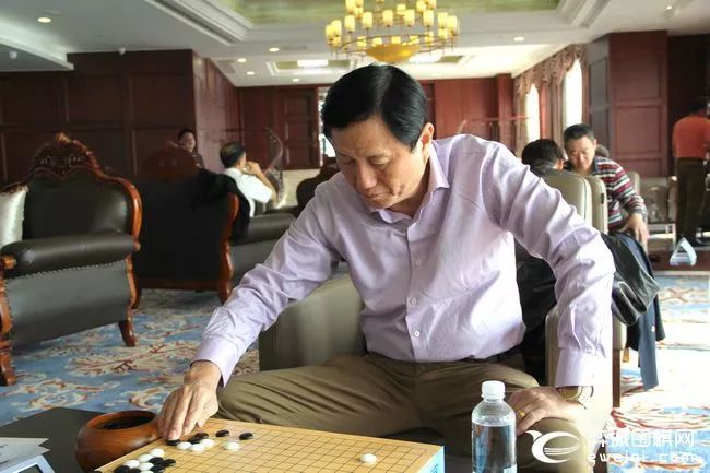 两岸企业家围棋赛鸣金大陆企业家7比9台湾企业家