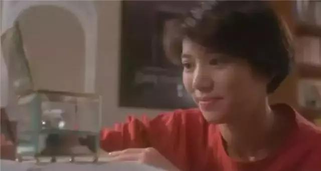 張曼玉號稱「張一打」，不過1994年的袁詠儀比她還要厲害一點 娛樂 第18張