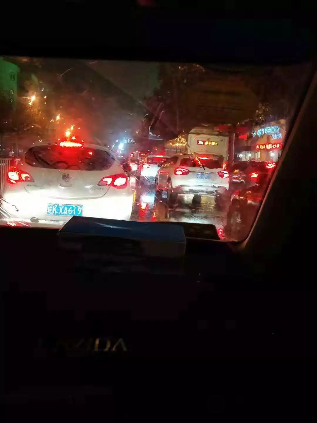 下雨高速公路封路吗？-有驾