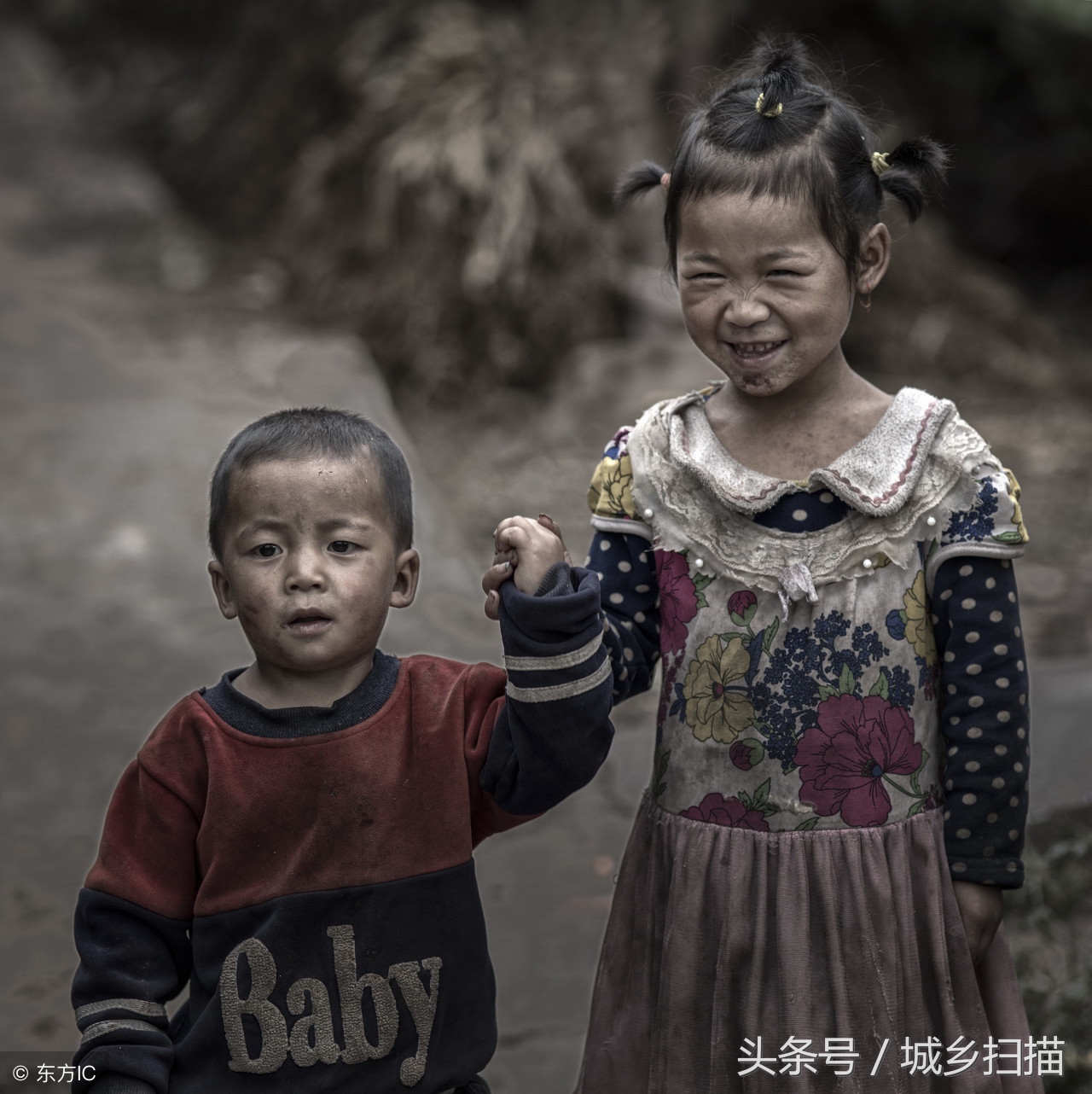 可怜大凉山小女孩,10幅图直击小姐姐的真实生活,让人心酸心疼