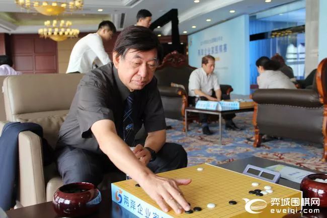 两岸企业家围棋赛鸣金大陆企业家7比9台湾企业家