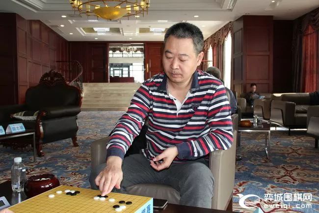 两岸企业家围棋赛鸣金大陆企业家7比9台湾企业家