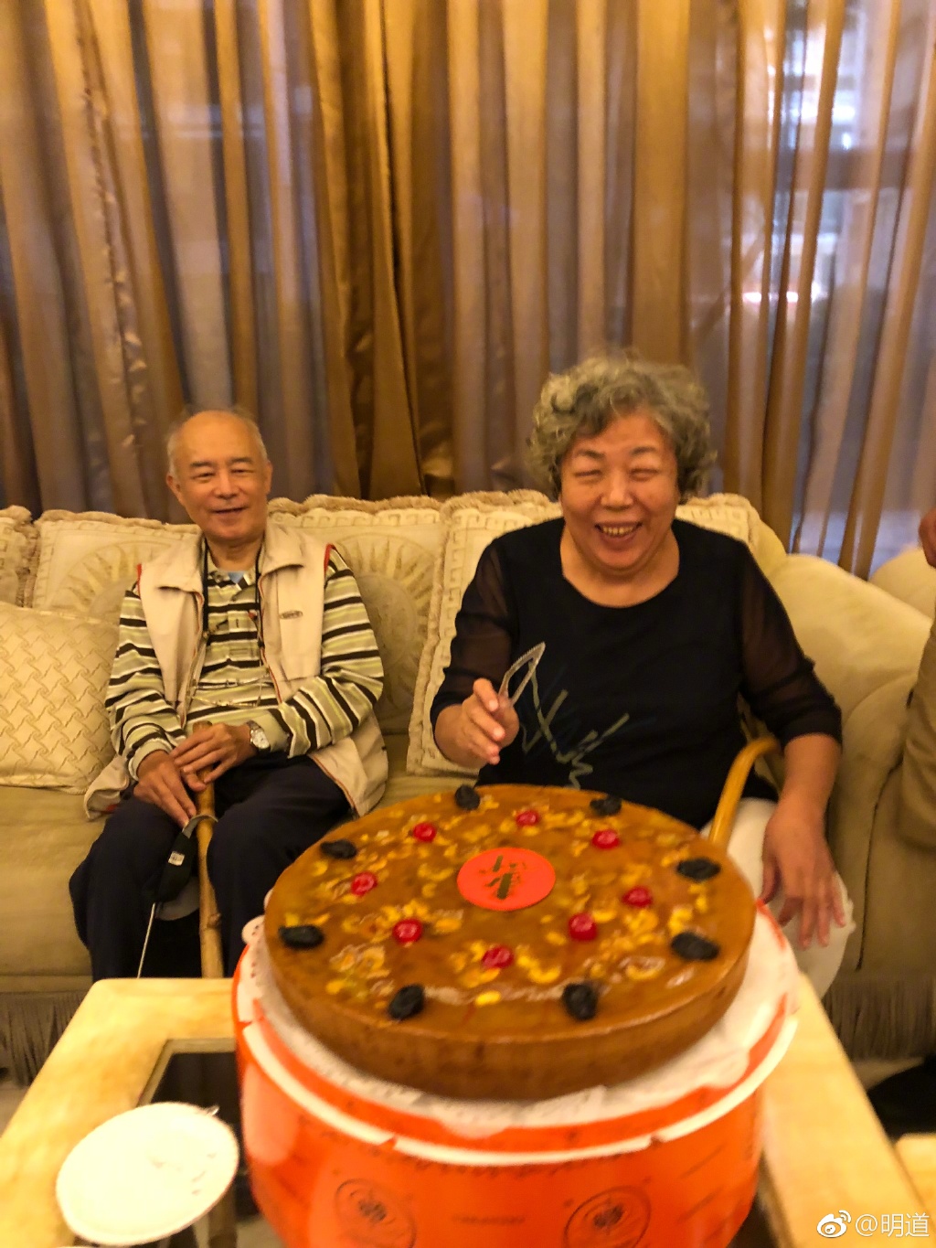 明道媽媽67歲生日，明道為媽媽慶生，67歲的媽媽和爸爸同框顯幸福 娛樂 第5張