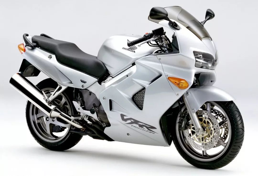 重现经典图案,honda 2019" vfr800f,vfr800x