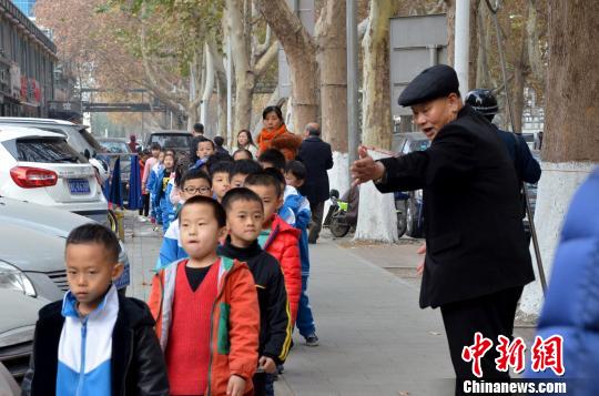 河南省有多少人口多少小学生_河南省有多少名小学生(2)