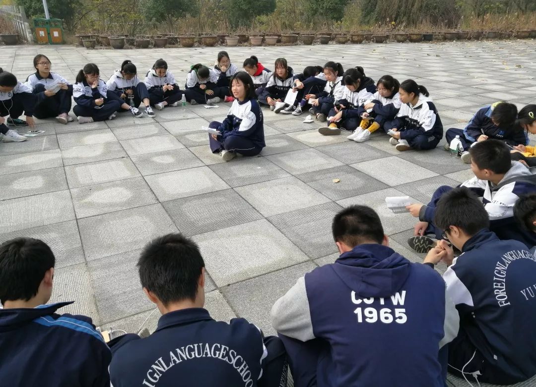 研学旅行昔闻洞庭水今上岳阳楼长郡雨花外国语左家塘学校