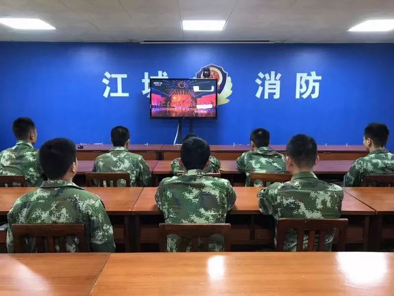 学训词铸忠魂负使命踏征程阳江支队学习贯彻习近平总书