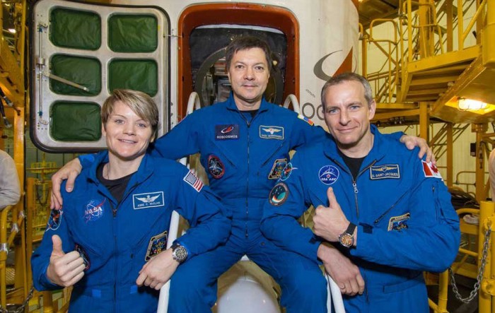 三名船员乘坐俄罗斯联盟号飞船抵达国际空间站