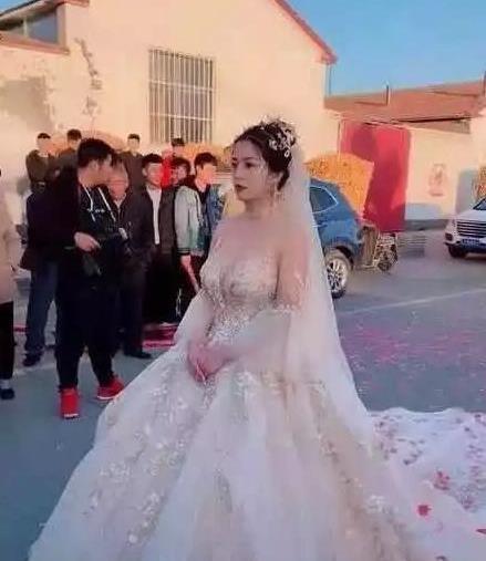 花满集婚纱_婚纱情侣头像