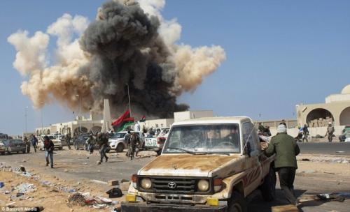 利比亚战乱又起,境内武装力量相互攻打,内战重燃