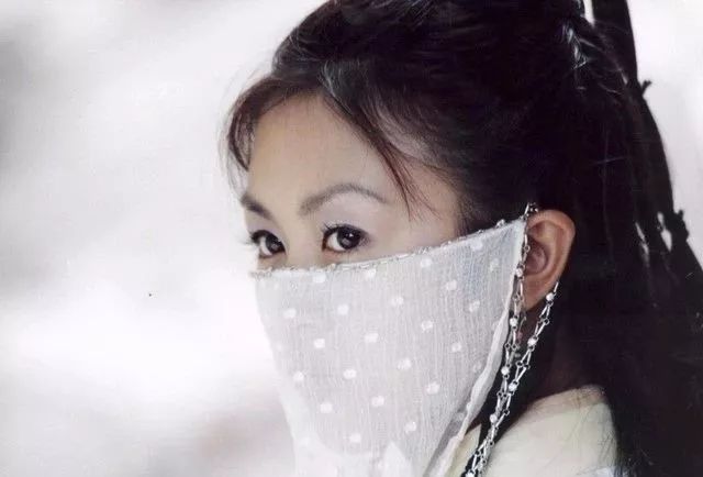 《縱橫四海》出道，王祖賢、周潤發、Beyond都是她的「粉絲」！ 娛樂 第19張
