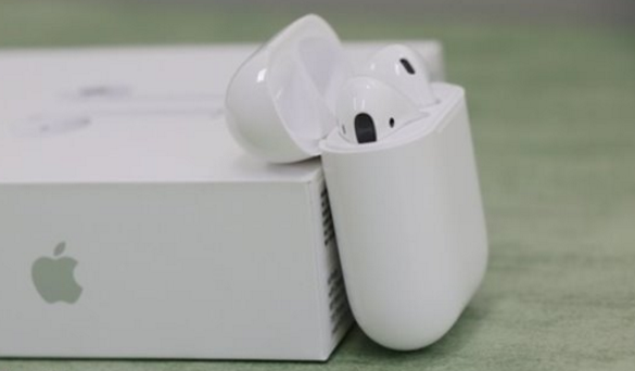 10.苹果 airpods 蓝牙耳机