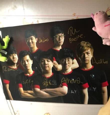 lol: blg宣布功臣離隊， 曾幹翻faker， 金角遺憾發聲 動漫 第4張