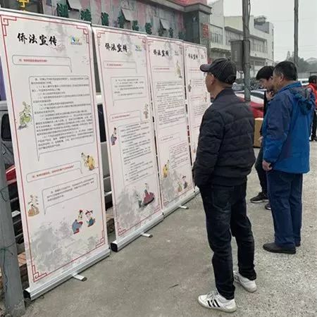 加大侨法宣传力度提高依法护侨水平常州市侨联开展国家宪法日广场宣传