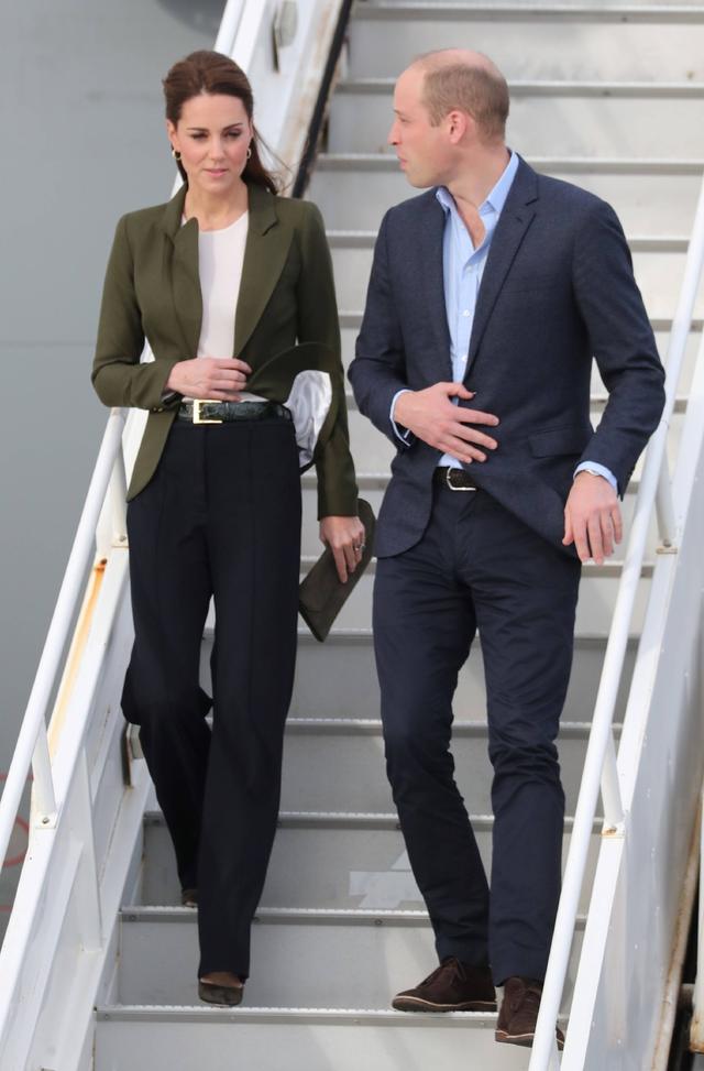 凱特王妃終於穿闊腿褲，搭配橄欖綠西裝比例驚艷，換個髮型太加分 時尚 第6張