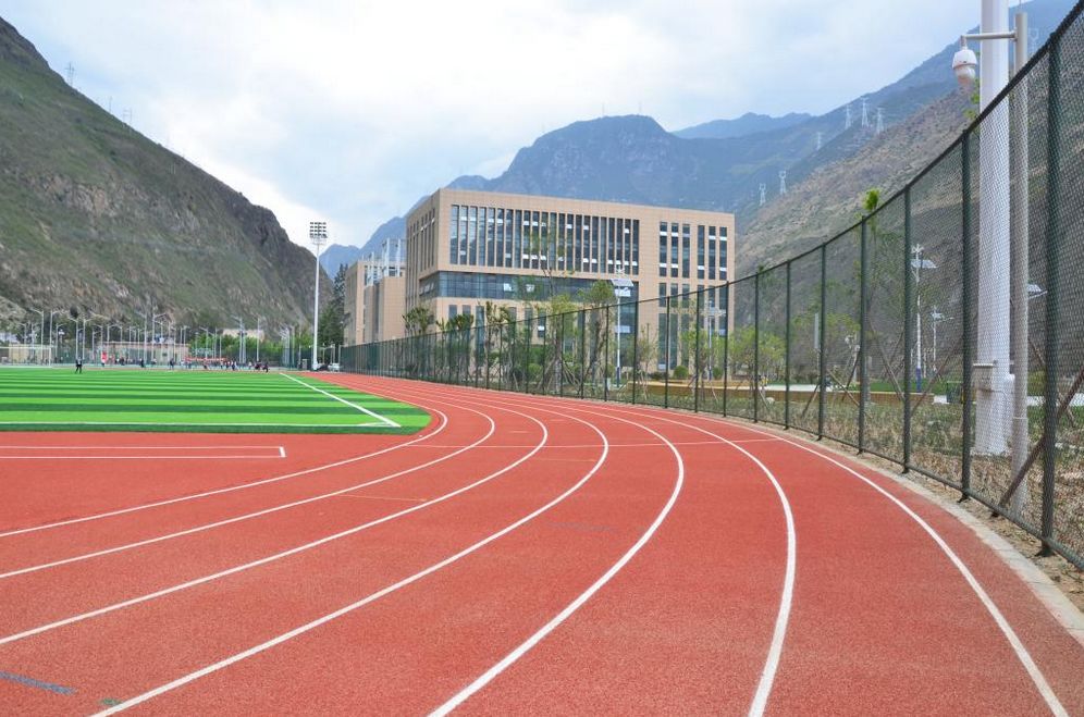 四川民族学院正式落户泸定!而我们却把青春留给了姑咱