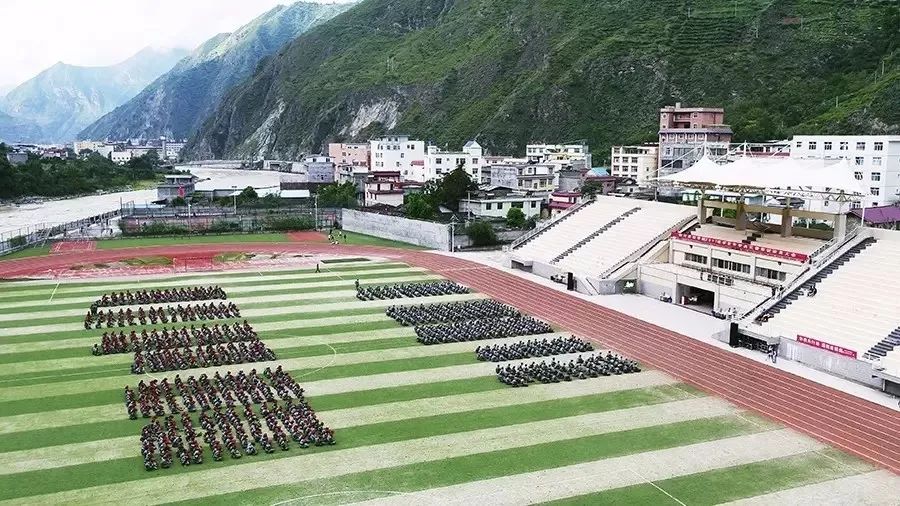 四川民族学院正式落户泸定!而我们却把青春留给了姑咱