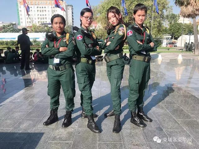 巾帼不让须眉柬埔寨女兵英姿飒爽身影获赞