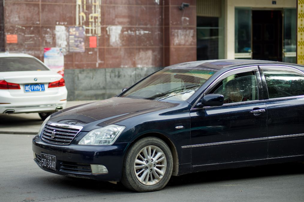 中緬交界的雲南瑞麗，緬甸人開著汽車來中國，幾乎全是同一個品牌 旅行 第2張