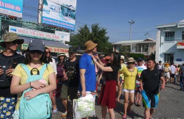 越南芽莊套路太深，遊客要被強制消費，網友：太坑不去了 旅行 第4張