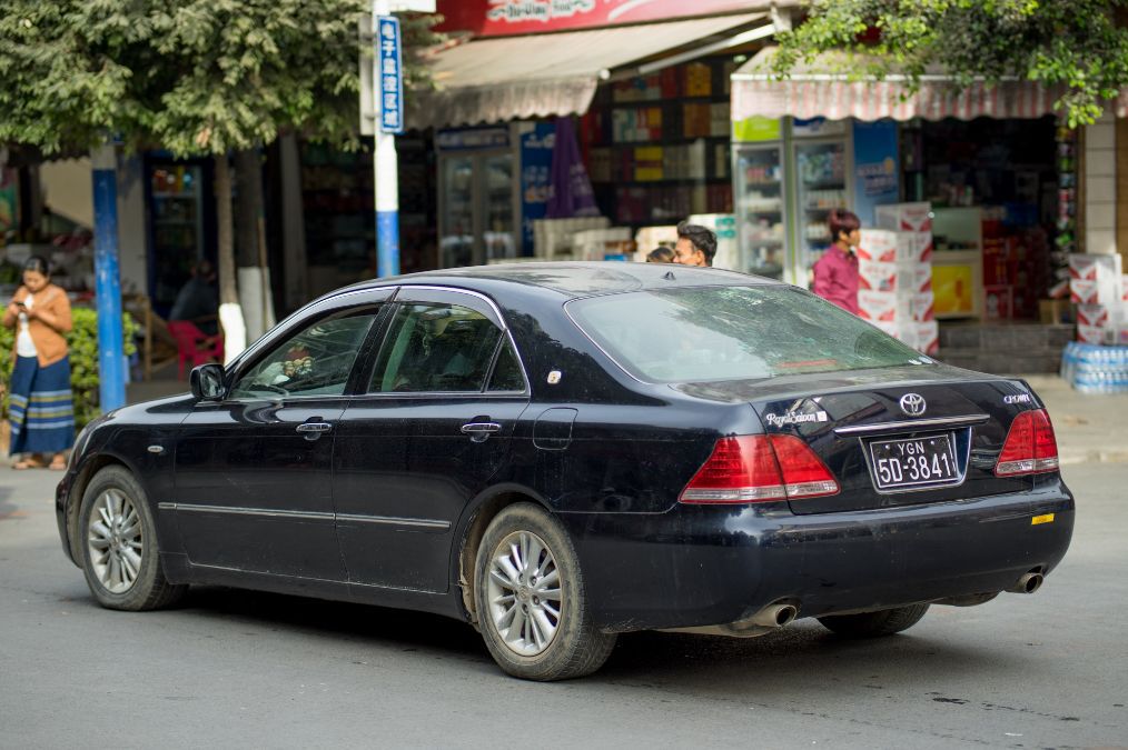 中緬交界的雲南瑞麗，緬甸人開著汽車來中國，幾乎全是同一個品牌 旅行 第4張