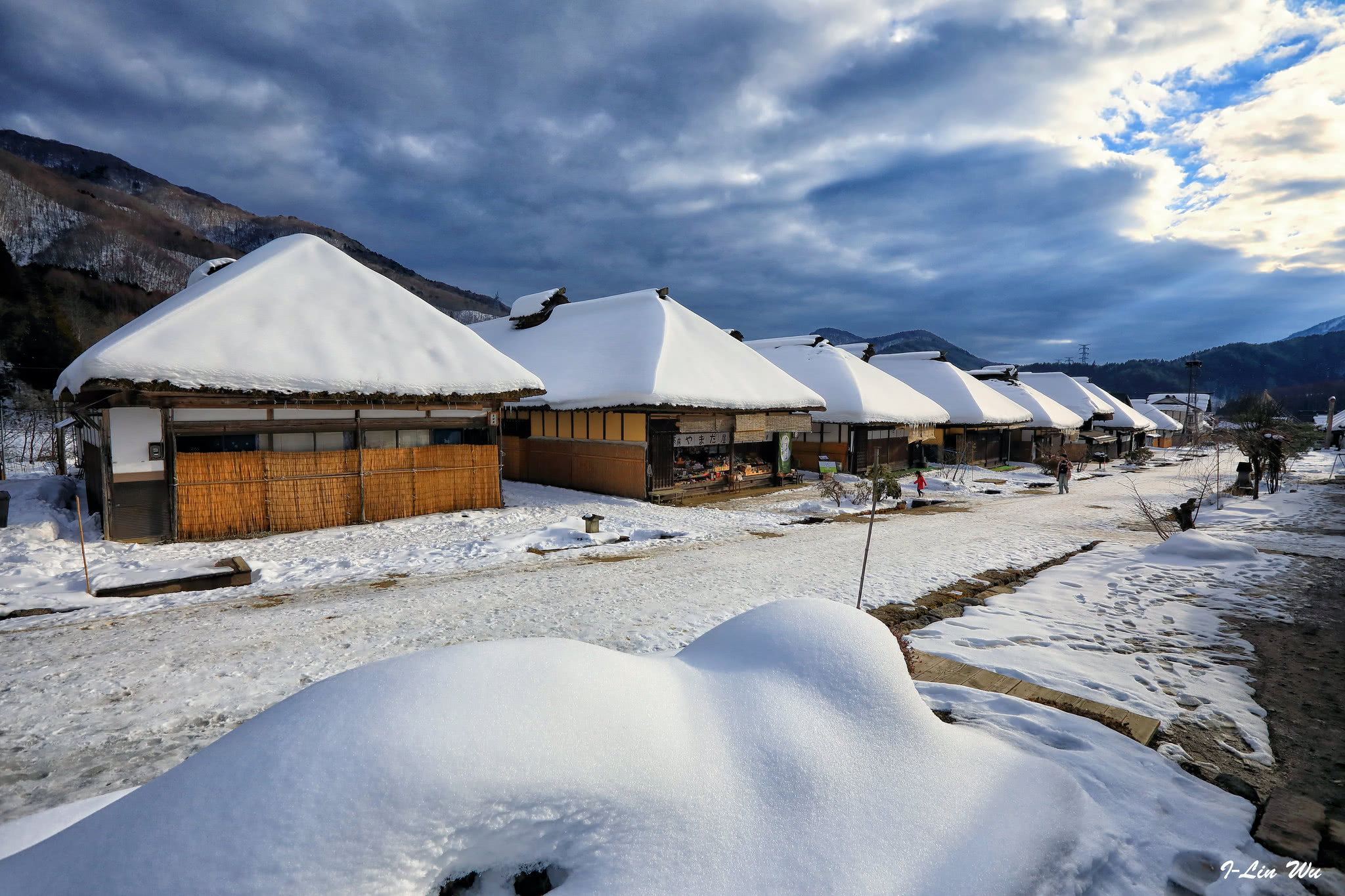 日本最小的雪鄉，50多座茅草屋沒有炕，冬季卻供不應求 旅行 第2張