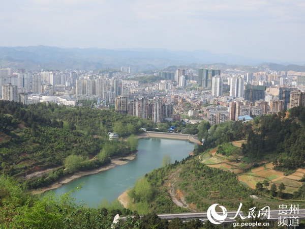 凯里金泉湖水库全景图.